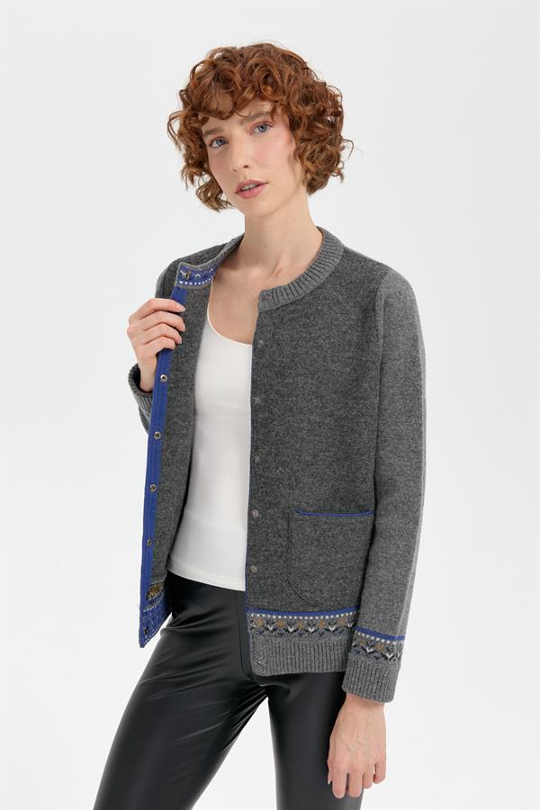 Kadın Sıfır Yaka Eteği ve Kol Ucu Desenli Yün Ceket Füme