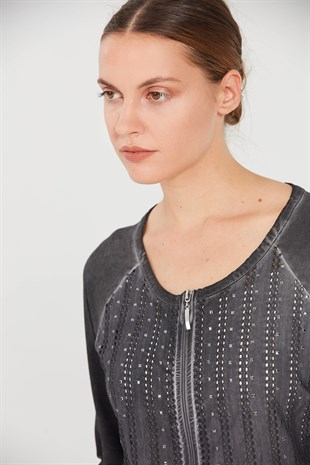 Женский трикотажный жакет на молнии черного цвета
