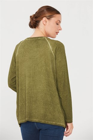 Женский трикотажный жакет на молнии цвета хаки