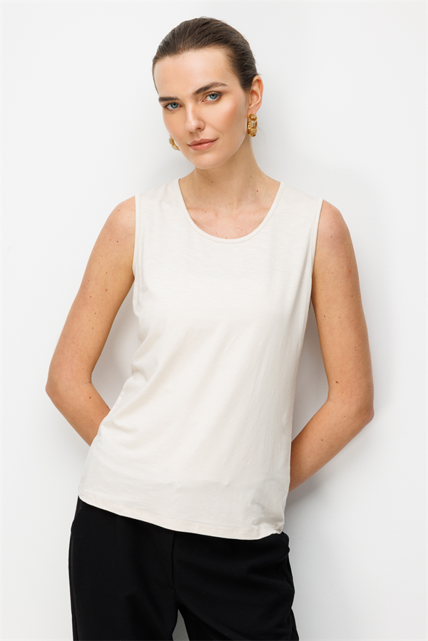 Kadın Sıfır Yaka Flamlı Kumaş Basic Askılı Tshirt Bej