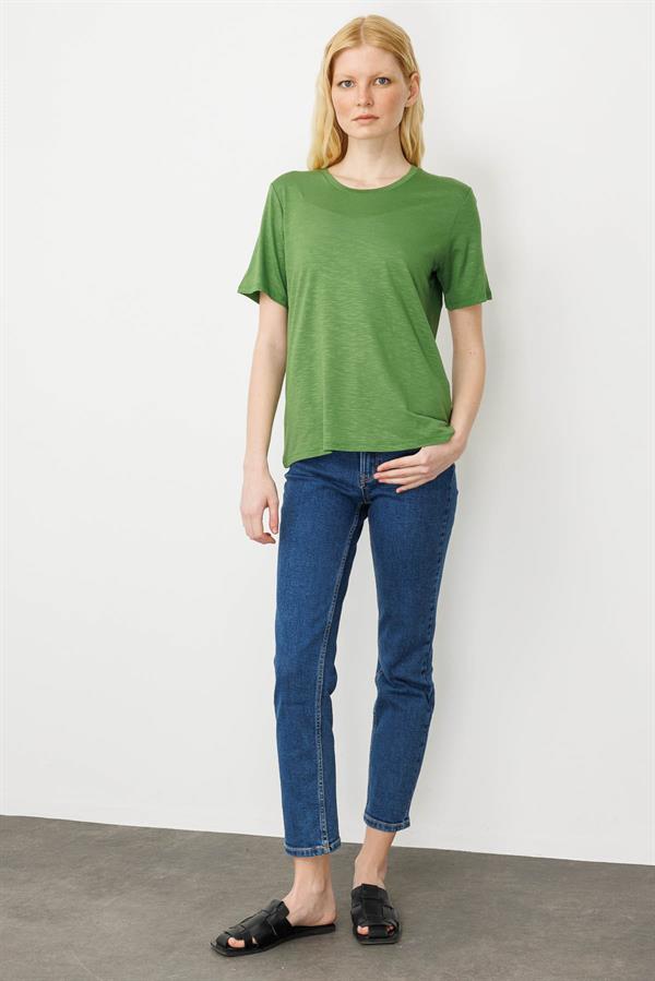 Kadın Sıfır Yaka Flamlı Kumaş Penye Tshirt A.Yeşil