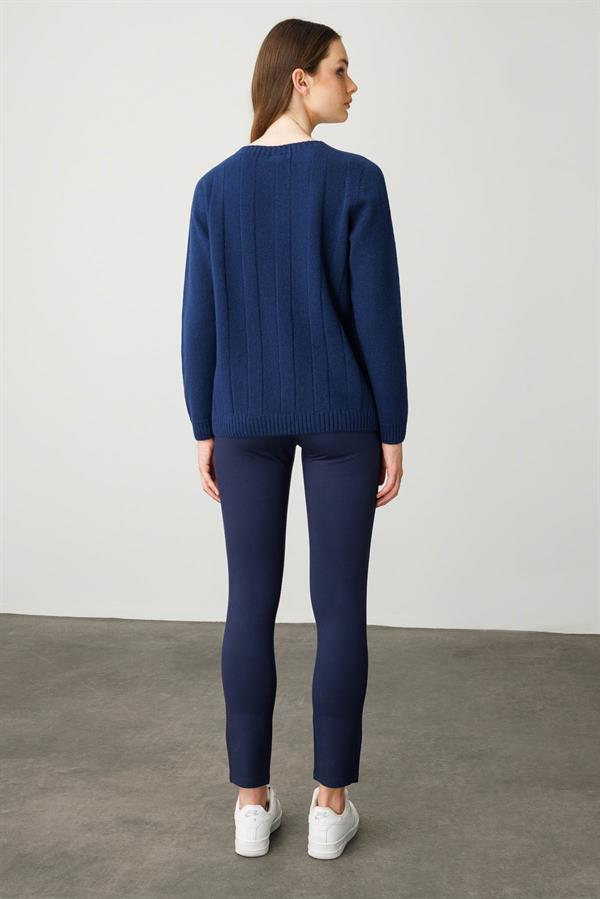 Kadın Sıfır Yaka Kalın Yürütmeli Yün Kazak İndigo