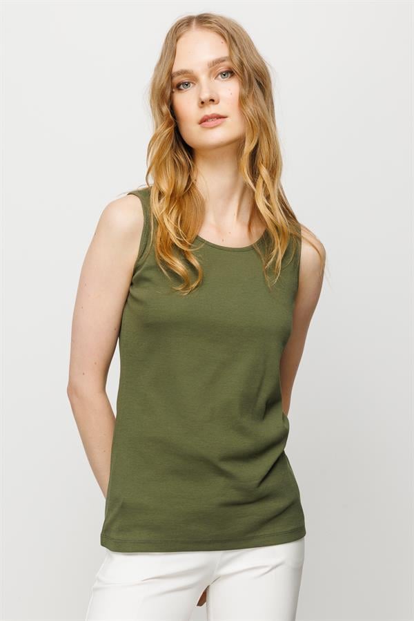 Женская хлопковая облегающая майка на бретельках с круглым вырезом хаки 