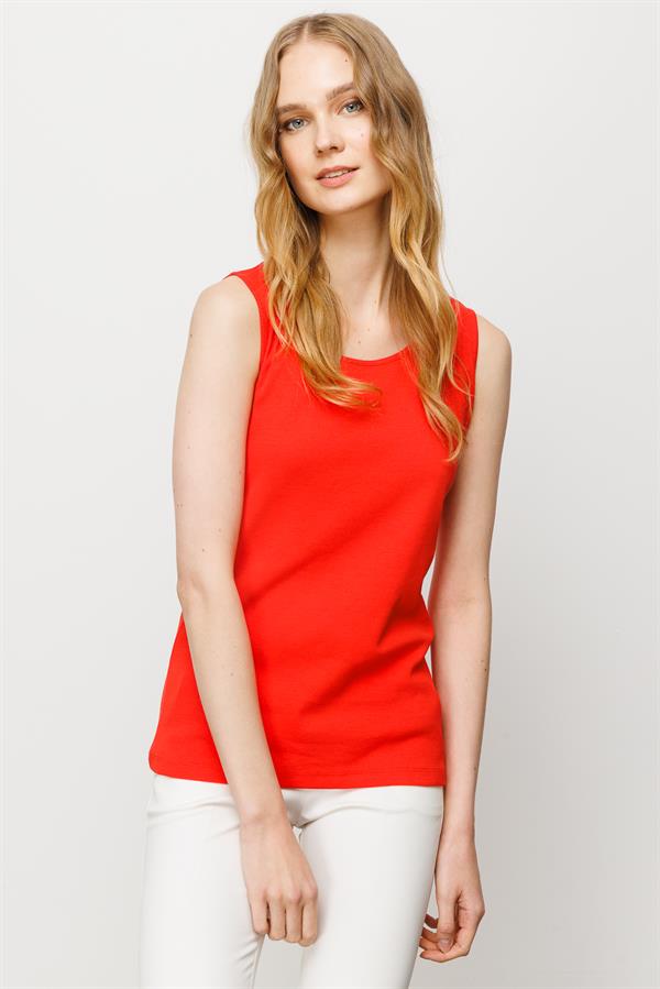 Женская хлопковая облегающая майка на бретельках с круглым вырезом оранжевая 