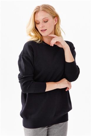 Женская блузка с круглым вырезом синяя