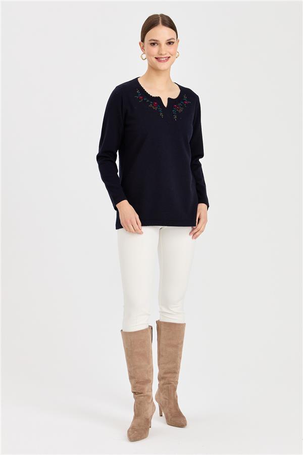 Kadın Sıfır Yaka Kenarı Dantel İşlemeli Yün Kazak K.Lacivert