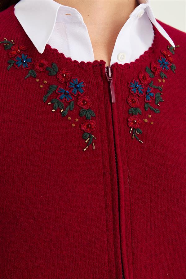 Женский шерстяной жилет с кружевной вышивкой и нулевым воротником