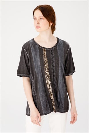 Kadın Sıfır Yaka Kısa Kol Deri İşlemeli Penye Bluz Siyah