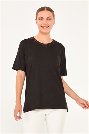 Женская трикотажная блузка черного цвета