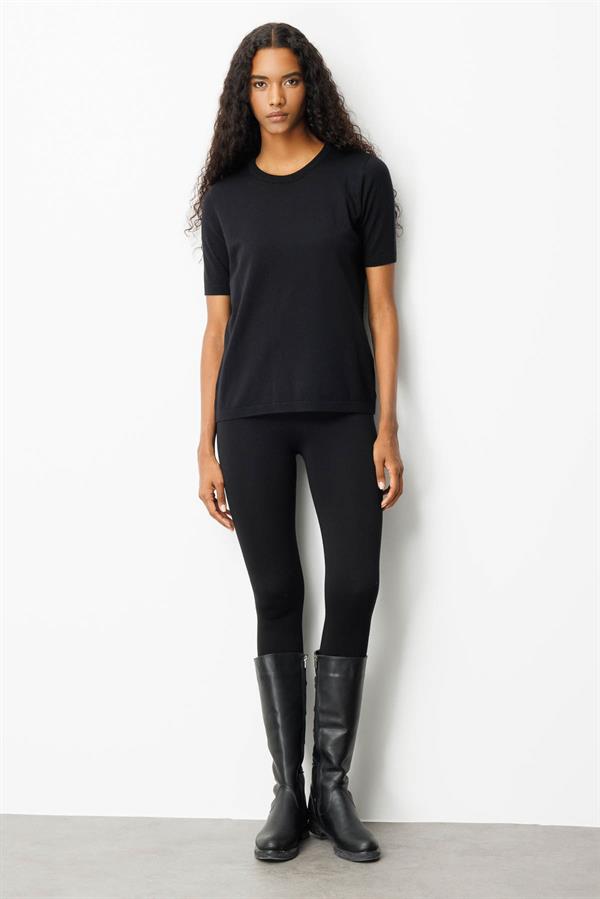 Kadın Sıfır Yaka Kısa Kollu Düz Bluz Siyah