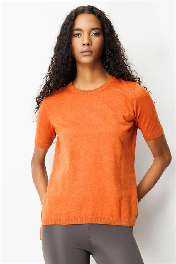 Kadın Sıfır Yaka Kısa Kollu Düz Bluz Turuncu