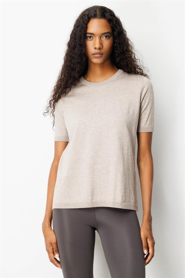 Kadın Sıfır Yaka Kısa Kollu Düz Bluz Vizon