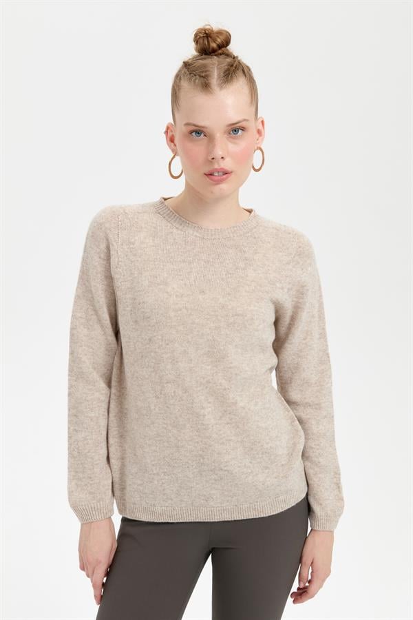 Kadın Sıfır Yaka Klasik Yün Kazak V.Bej