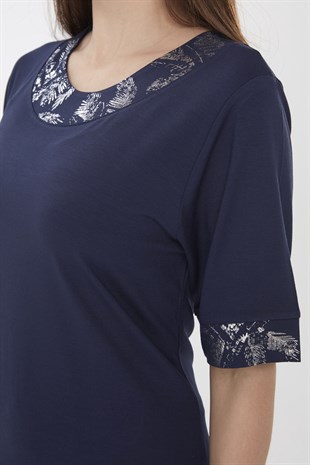 Женское платье из хлопка без рукавов и рисунком на воротнике темно синего цвета