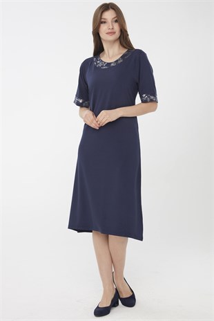Женское платье из хлопка без рукавов и рисунком на воротнике темно синего цвета