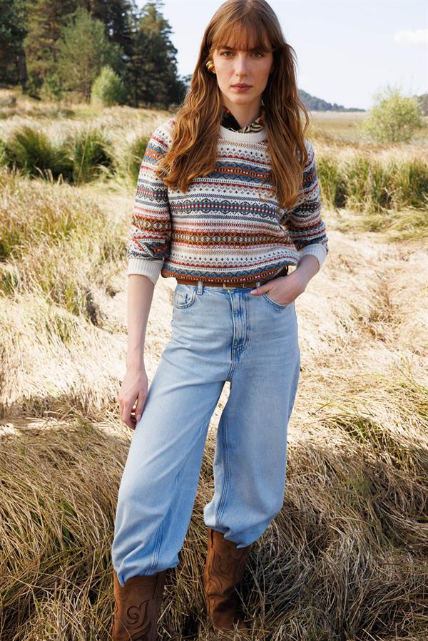 Kadın Sıfır Yaka Komple Jakarlı Yün Kazak Kemik