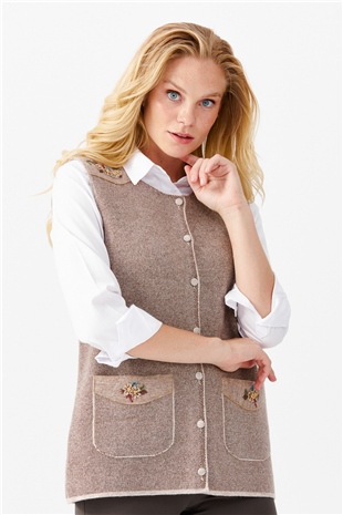 Женский жилет на пуговицах с круглым вырезом и карманом на плече с отделкой, бежевый 