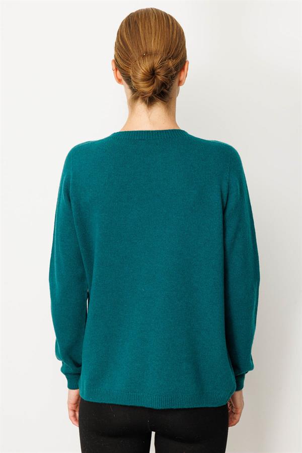 Kadın Sıfır Yaka Omuzu İşlemeli Yün Kazak K.Ö.başı