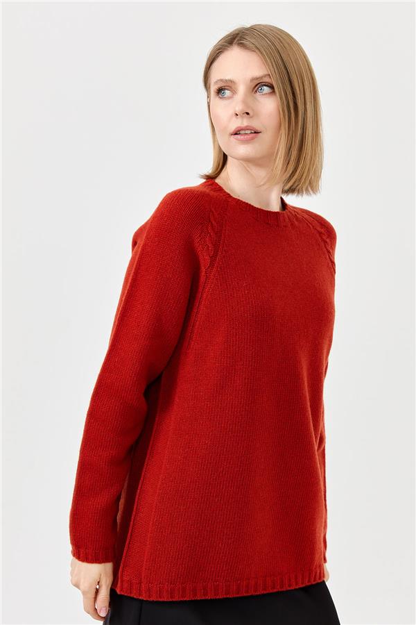 Женский шерстяной свитер с круглым вырезом и вязкой косичка ТЕМНАЯ ПЛИТКА