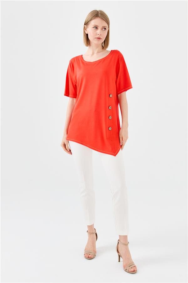 Женская хлопковая футболка с круглым вырезом на деревянной пуговице спереди оранжевая 