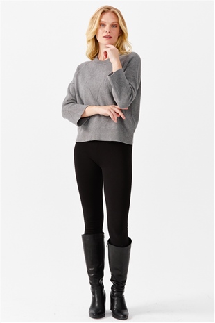 Женский короткий свитер с круглым вырезом и узором ромбы спереди, темно серый