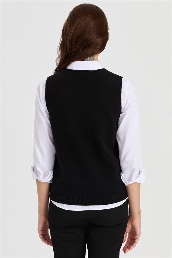 Женский свободный шерстяной свитер с круглым вырезом спереди