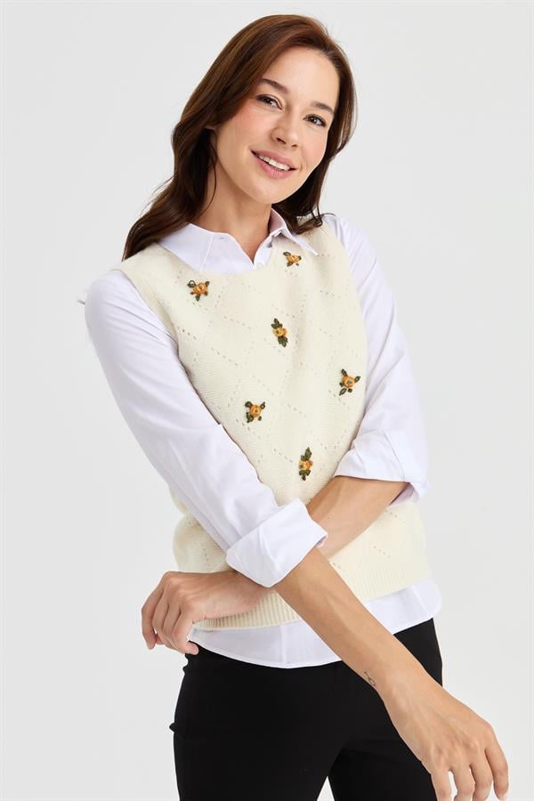 Женский свободный шерстяной свитер с круглым вырезом спереди