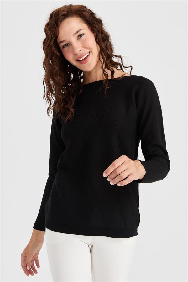 Женский вязаный свитер с круглым вырезом спереди и ромбовидными узорами