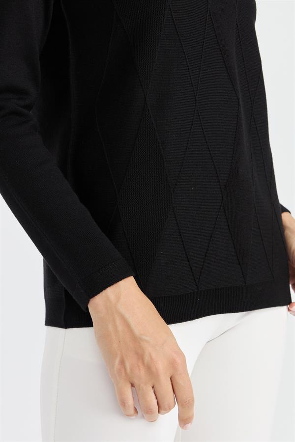 Женский вязаный свитер с круглым вырезом спереди и ромбовидными узорами