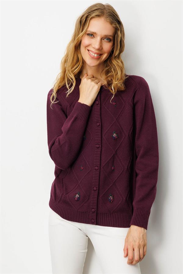 Kadın Sıfır Yaka Önü Baklavalı Nakış İşlemeli Hırka Mürdüm