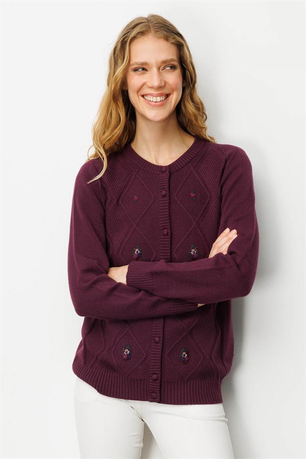 Kadın Sıfır Yaka Önü Baklavalı Nakış İşlemeli Hırka Mürdüm