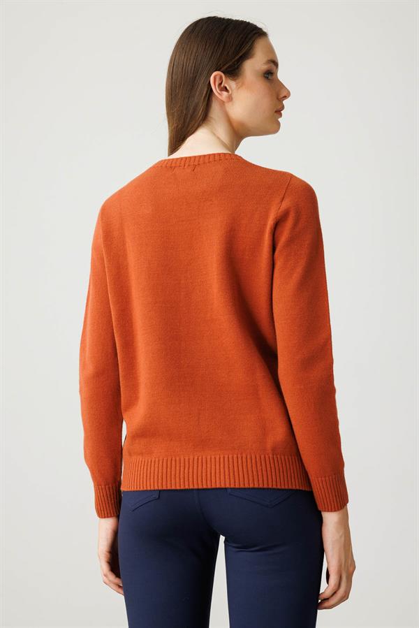 Kadın Sıfır Yaka Önü Baklava İşlemeli Kazak Kiremit