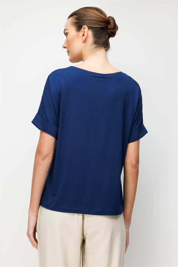 Kadın Sıfır Yaka Önü Boydan Taşlı Düşük Kollu Penye T-shirt Lacivert