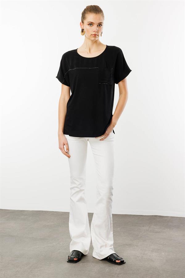 Kadın Sıfır Yaka Önü Cepli Penye T-shirt Siyah