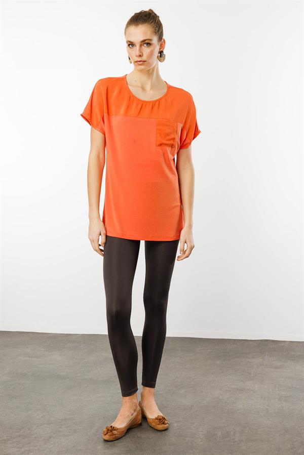 Kadın Sıfır Yaka Önü Cepli Penye T-shirt Oranj