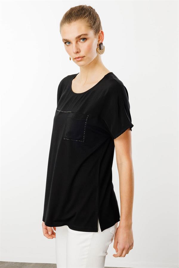 Kadın Sıfır Yaka Önü Cepli Penye T-shirt Siyah