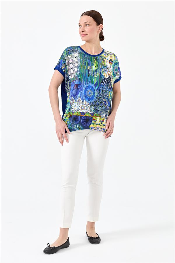 Женская хлопковая футболка с круглым вырезом и рисунком спереди ярко синяя