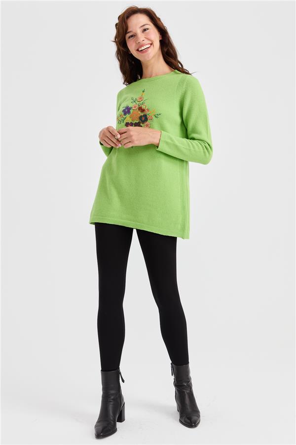 Женский длинный шерстяной свитер с круглым вырезом и вышивкой спереди