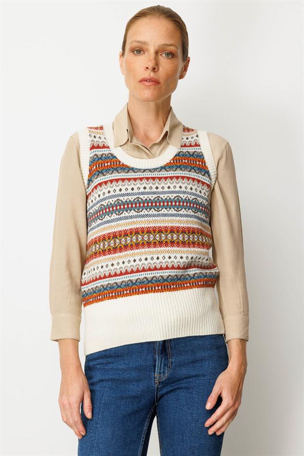 Kadın Sıfır Yaka Önü Jakarlı Yün Süveter Kemik