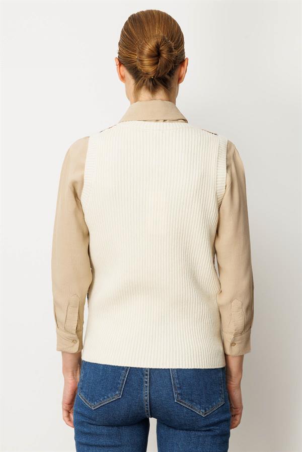 Kadın Sıfır Yaka Önü Jakarlı Yün Süveter Kemik