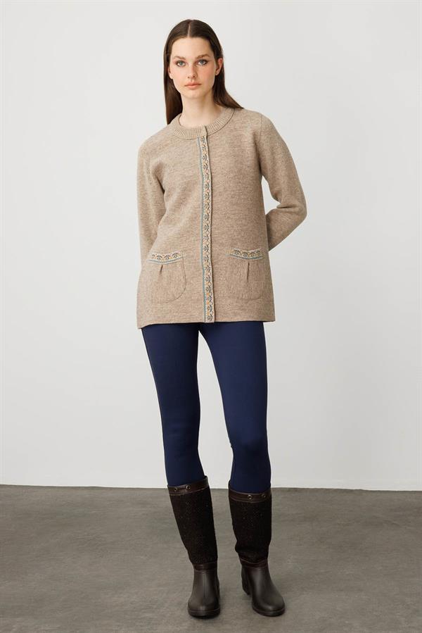 Kadın Sıfır Yaka Önü Keçe Kısa Yün Ceket K.Bej