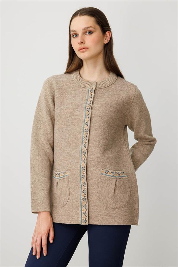 Kadın Sıfır Yaka Önü Keçe Kısa Yün Ceket K.Bej