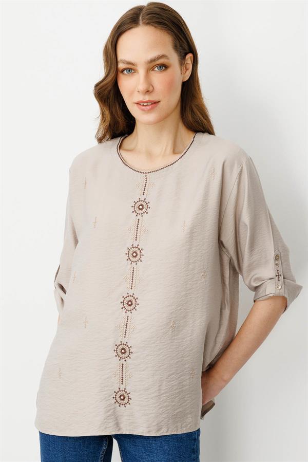 Kadın Sıfır Yaka Önü Nakışlı Bluz Bej