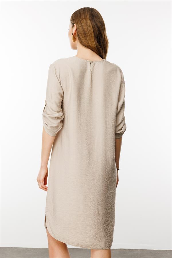 Kadın Sıfır Yaka Önü Nakışlı Elbise Bej