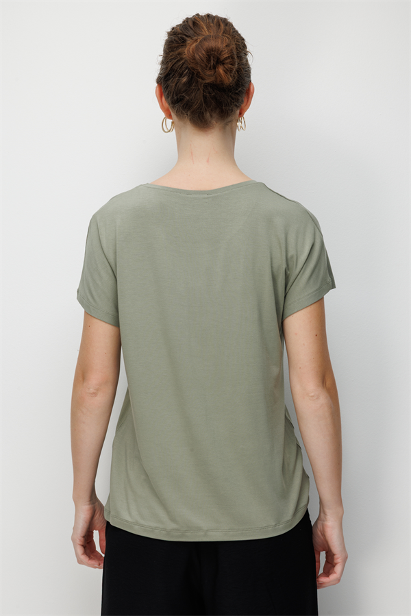 Kadın Sıfır Yaka Önü Payet Güllü Penye T-shirt Haki