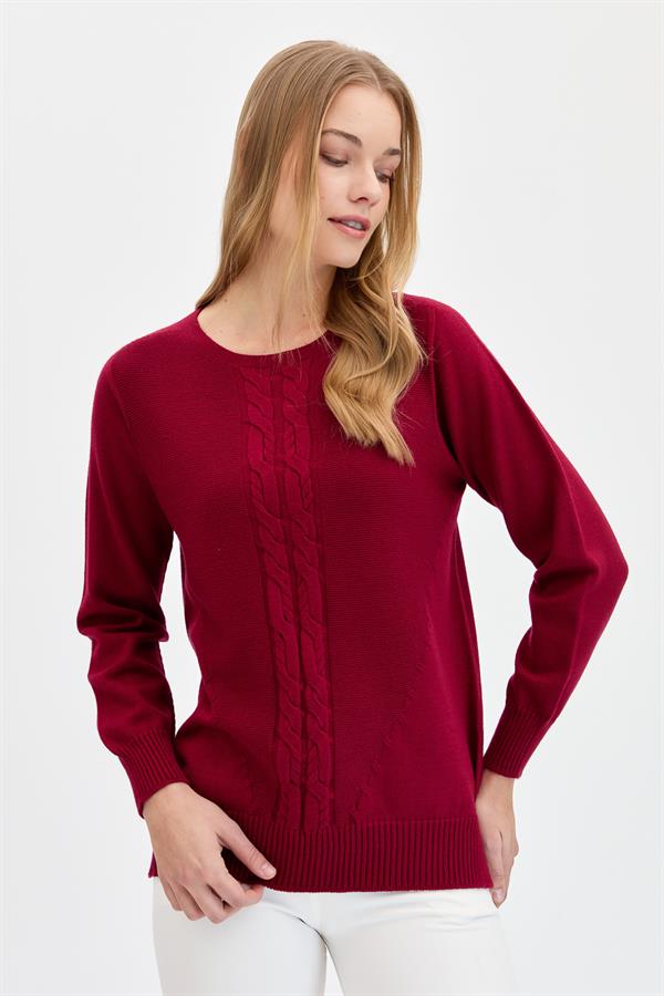 Женский плетеный свитер с круглым вырезом спереди