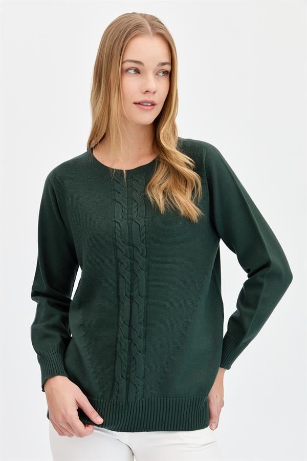 Женский плетеный свитер с круглым вырезом спереди