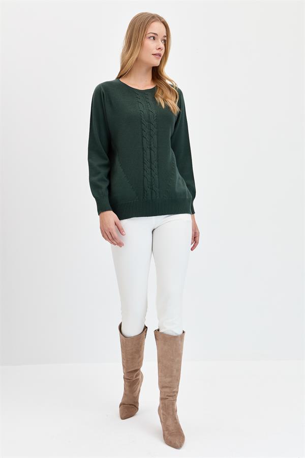 Женский плетеный свитер с круглым вырезом спереди