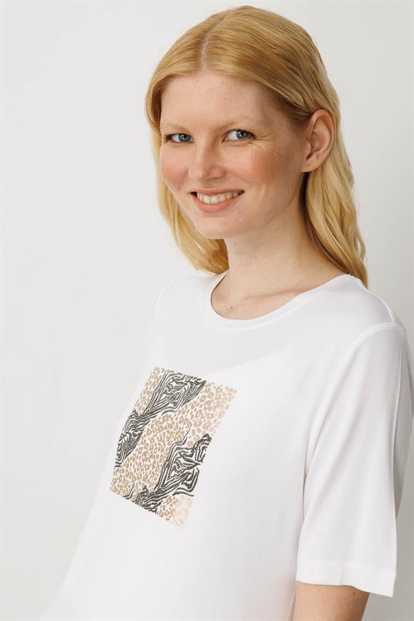 Kadın Sıfır Yaka Önü Taş Baskılı Penye T-shirt Ekru