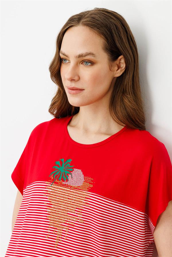 Kadın Sıfır Yaka Önü Taşlı Penye T-shirt Kırmızı